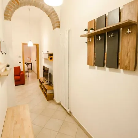 Schiavonia, Comfort In Centro Storico Διαμέρισμα Μπολόνια